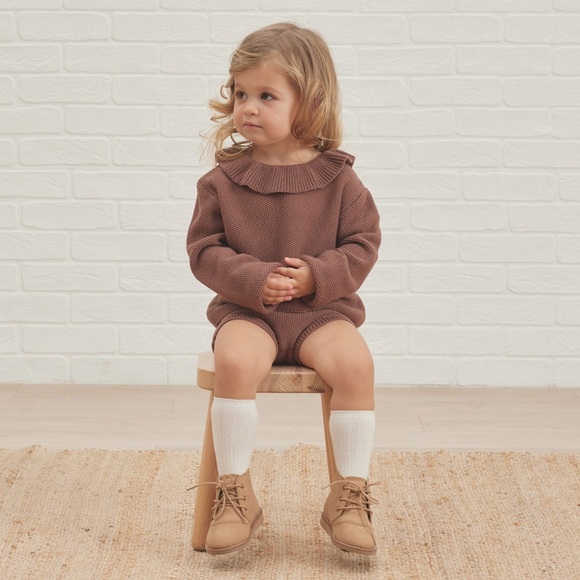 Quincy Mae Other - Quincy Mae Knit Sweater and Bloomers Set in Pecan 6-12